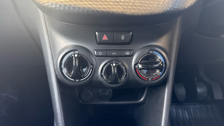 Peugeot 208 1.2 PureTech 82 Allure 5dr Petrol Hatchback